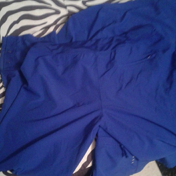 Royal blue scrub top and 2 bottoms - Picture 5 of 7